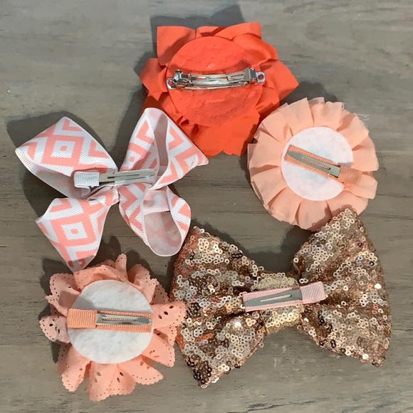 Hair bow & flower set of 5 peach rose gold (used) - Picture 2 of 8